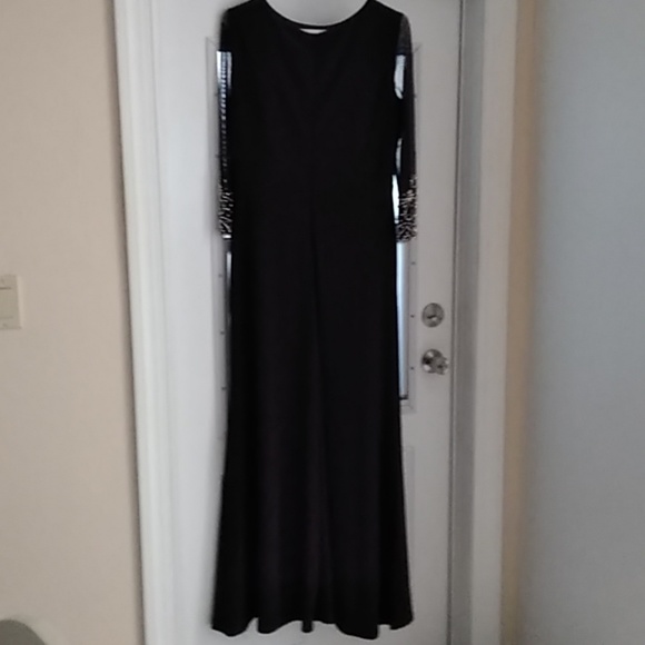 holidays are comingJacki Jon long cocktail Dress - Picture 6 of 7